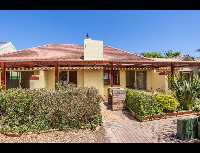 3 BEDROOM HOUSE FOR SALE IN BERGVLIET